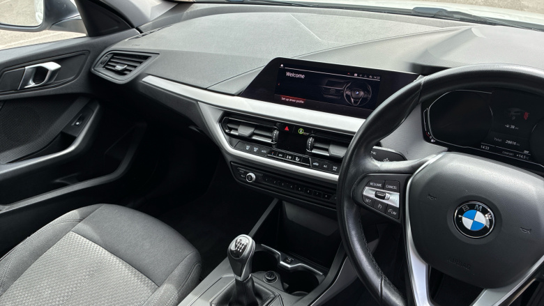 BMW 1 Series 118i SE 5dr Petrol Hatchback
